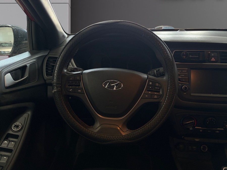 HYUNDAI d'occasion I20 1.0 T-GDI 100 INITIA de 2019 Fontainebleau
