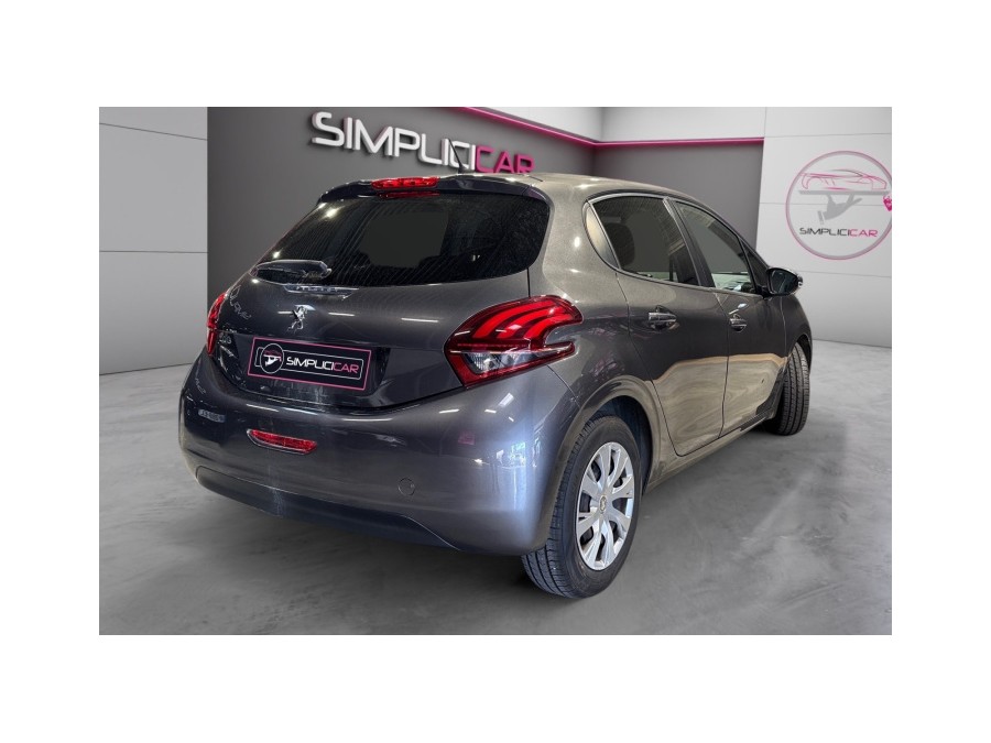 PEUGEOT d'occasion 208 1.5 BLUE HDI 100 ALLURE de 2018 Montpellier