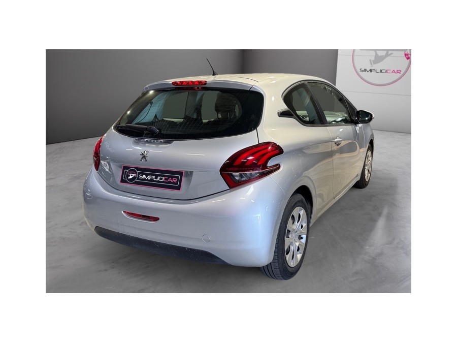 PEUGEOT d'occasion 208 1.2 PURE TECH 68 LIKE de 2017 Montpellier (34)﻿