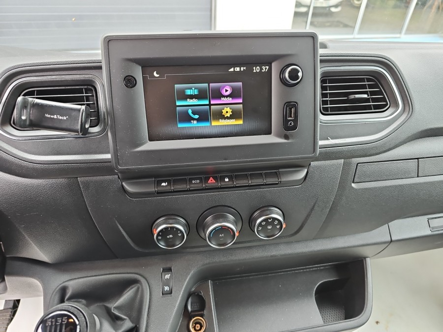 RENAULT d'occasion MASTER F3300 L2H2 DCI 135 GRAND CONFORT de 2023