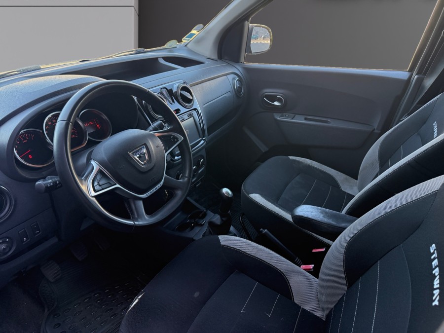 DACIA d'occasion DOKKER 1.5 DCI 90 ADVANCE de 2018 Andrezieux (42)﻿