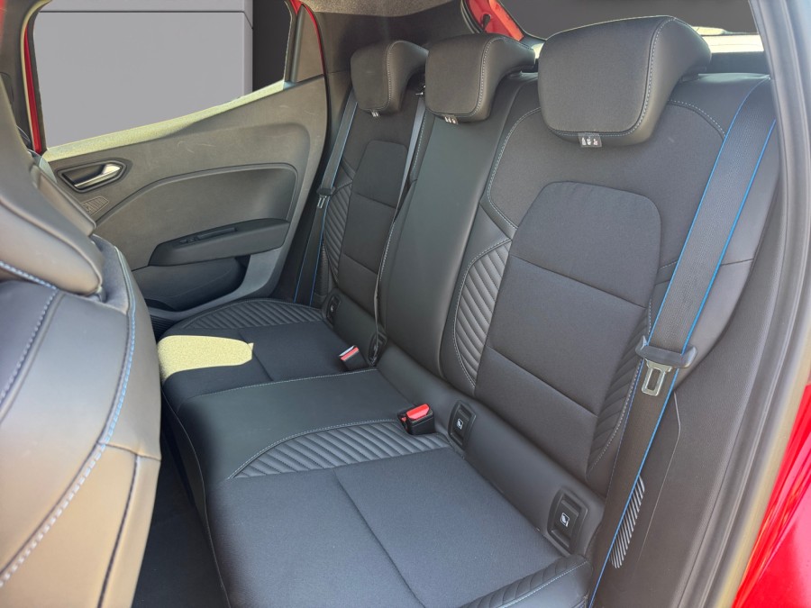 RENAULT d'occasion CLIO 1.6 E-TECH 145 ESPRIT ALPINE de 2025 Evreux
