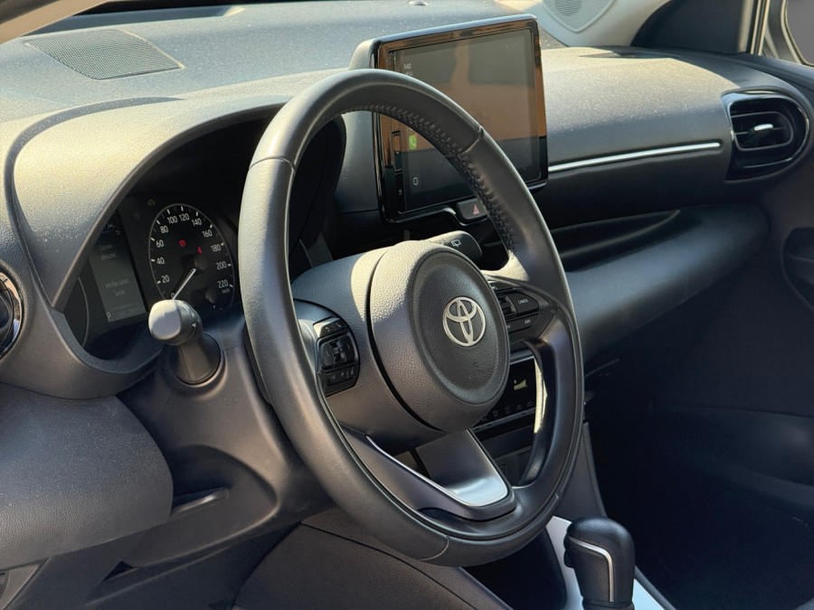 TOYOTA d'occasion YARIS 116H Dynamic de 2025 Orleans (45)﻿