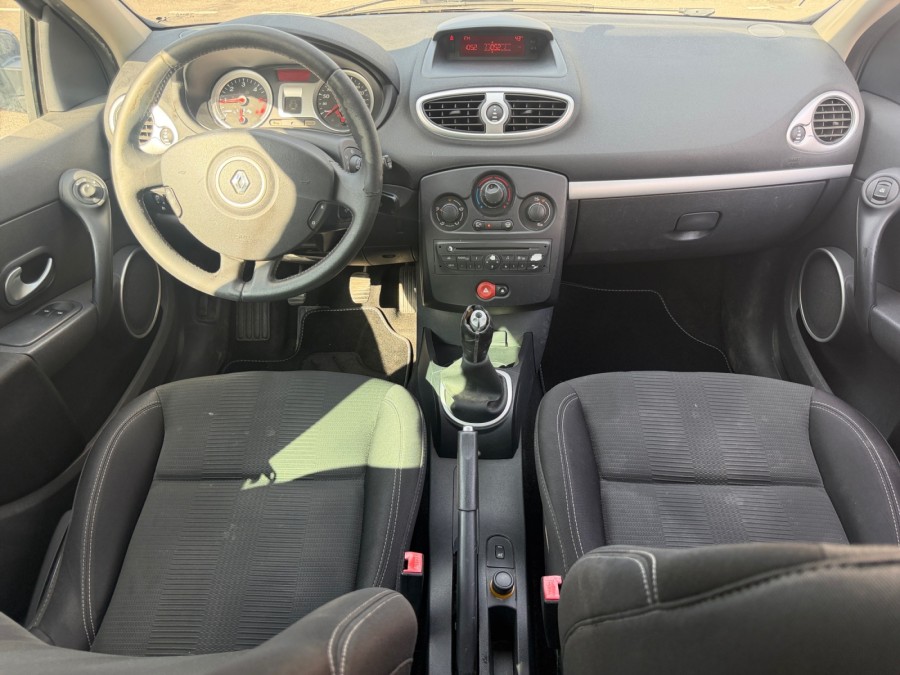 RENAULT d'occasion CLIO RENAULT CLIO 3 Phase 2 68cv de 2009 Lyon Nord