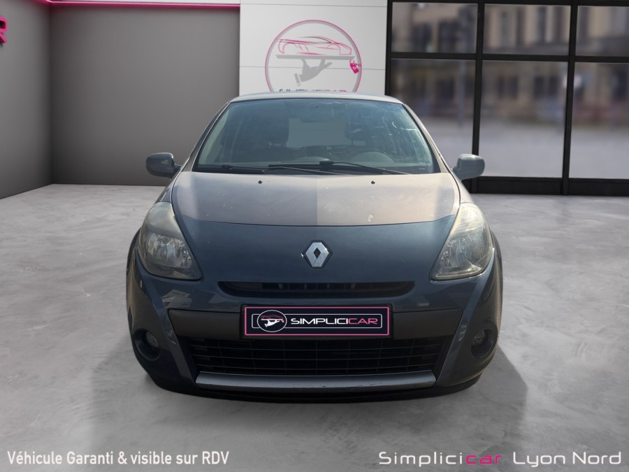 RENAULT d'occasion CLIO RENAULT CLIO 3 Phase 2 68cv de 2009 Lyon Nord