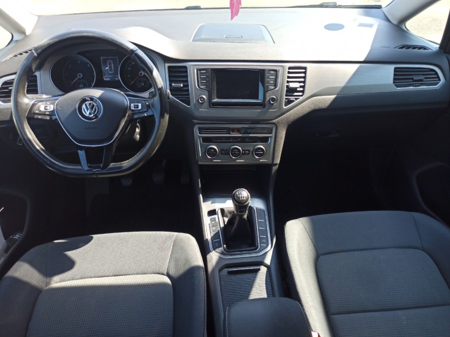 VOLKSWAGEN d'occasion GOLF 1.6 TDI 105 CONFORTLINE de 2014 Brest (29)﻿