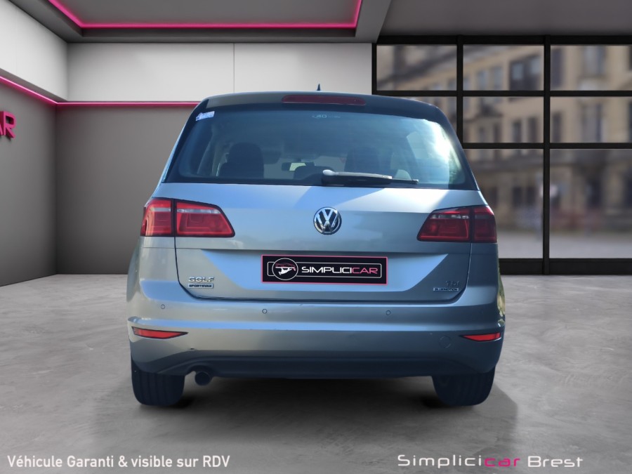 VOLKSWAGEN d'occasion GOLF 1.6 TDI 105 CONFORTLINE de 2014 Brest (29)﻿