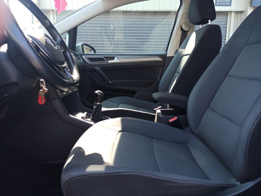 VOLKSWAGEN d'occasion GOLF 1.6 TDI 105 CONFORTLINE de 2014 Brest (29)﻿