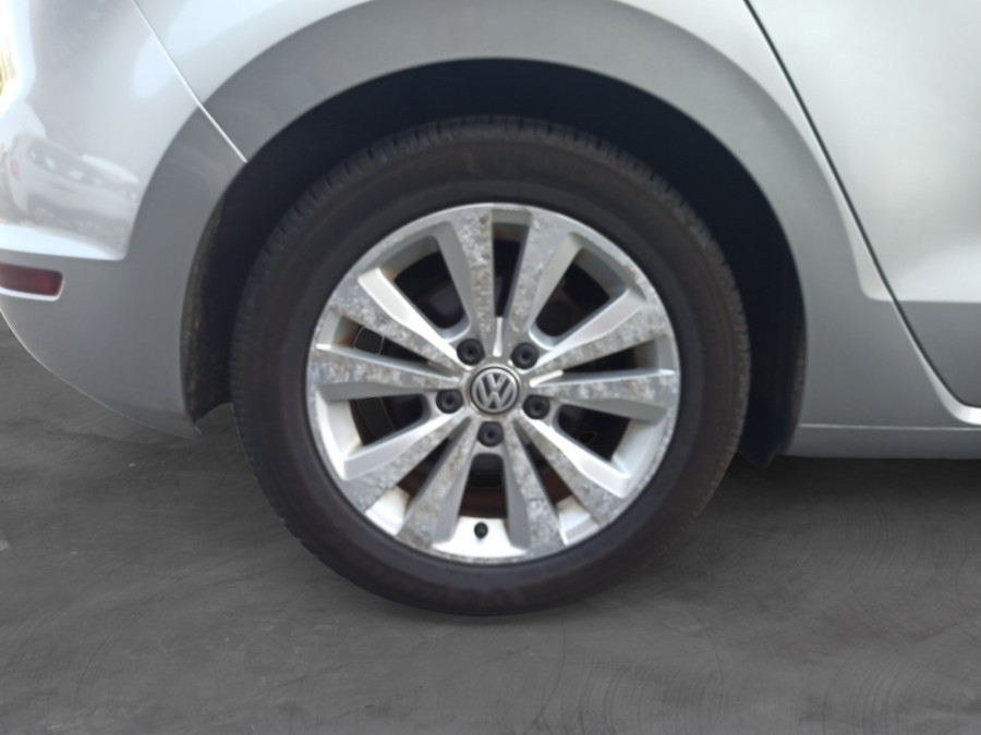 VOLKSWAGEN d'occasion GOLF 1.6 TDI 105 CONFORTLINE de 2014 Brest (29)﻿