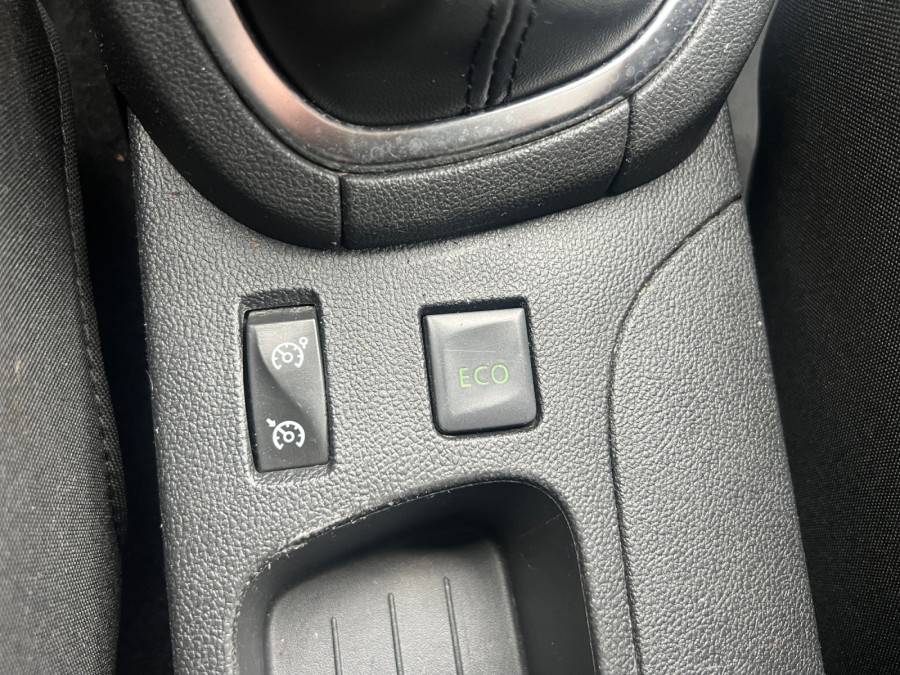 RENAULT d'occasion CLIO TCE 90 INTENS de 2016 Saint Maximin (60)﻿