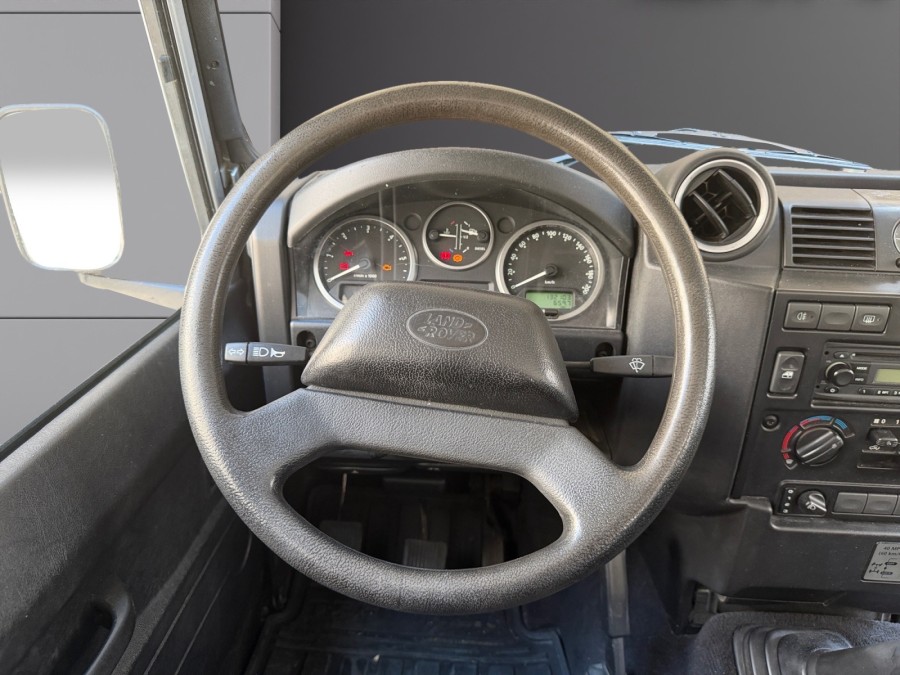 LAND ROVER d'occasion DEFENDER Defender 110 de 2007 Paris 15 (75)﻿