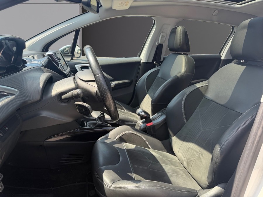 PEUGEOT d'occasion 2008 1.2 PURE TECH 130 CROSSWAY de 2016 Frejus