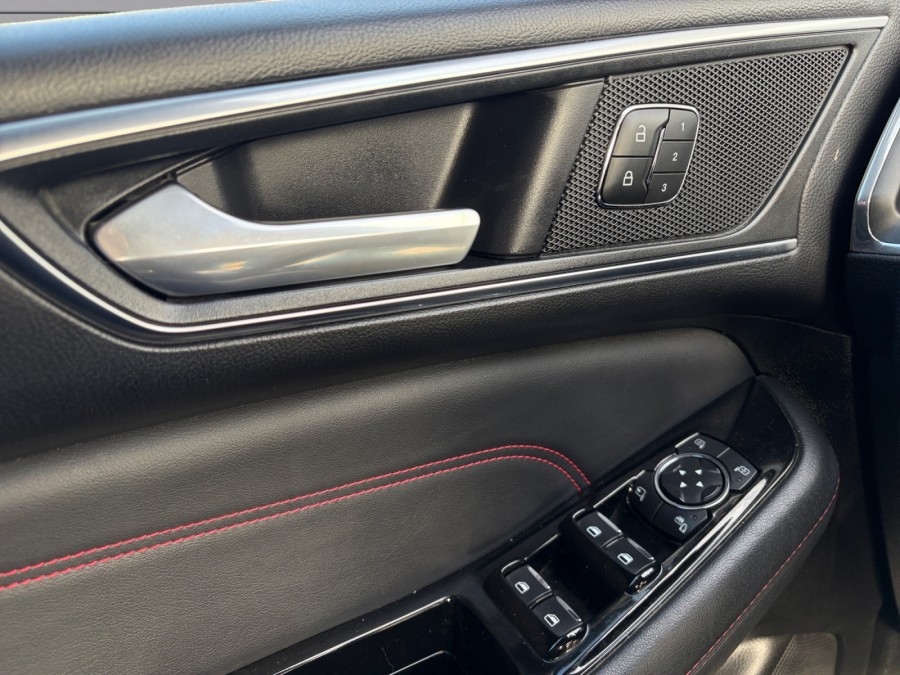 FORD d'occasion S-MAX 2.0 ECOBLUE 190 ST LINE de 2019 Royan (17)﻿