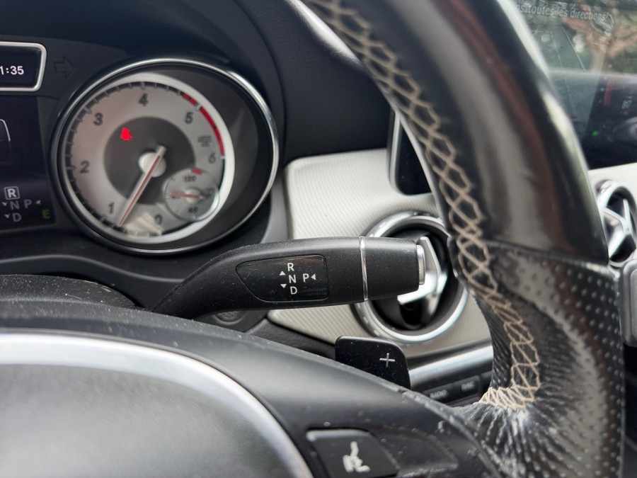 MERCEDES d'occasion CLASSE GLA GLA 200 CDI  BA de 2014 Salon de
