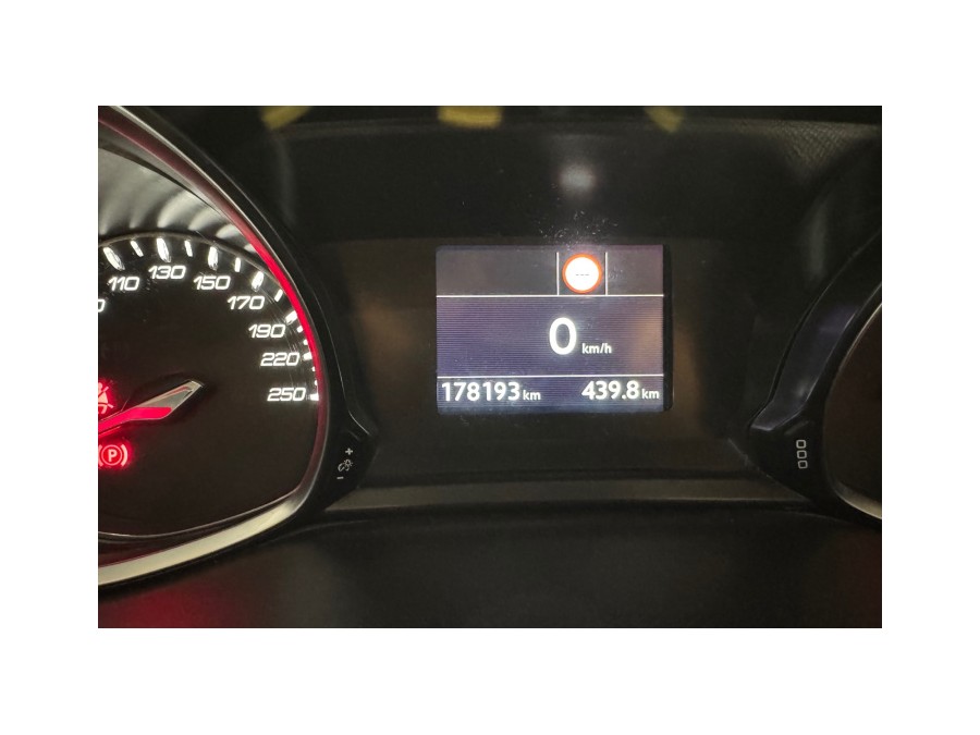 PEUGEOT d'occasion 308 AFFAIRE 1.5 BLUE HDI 130 PREMIUM PACK de 2018