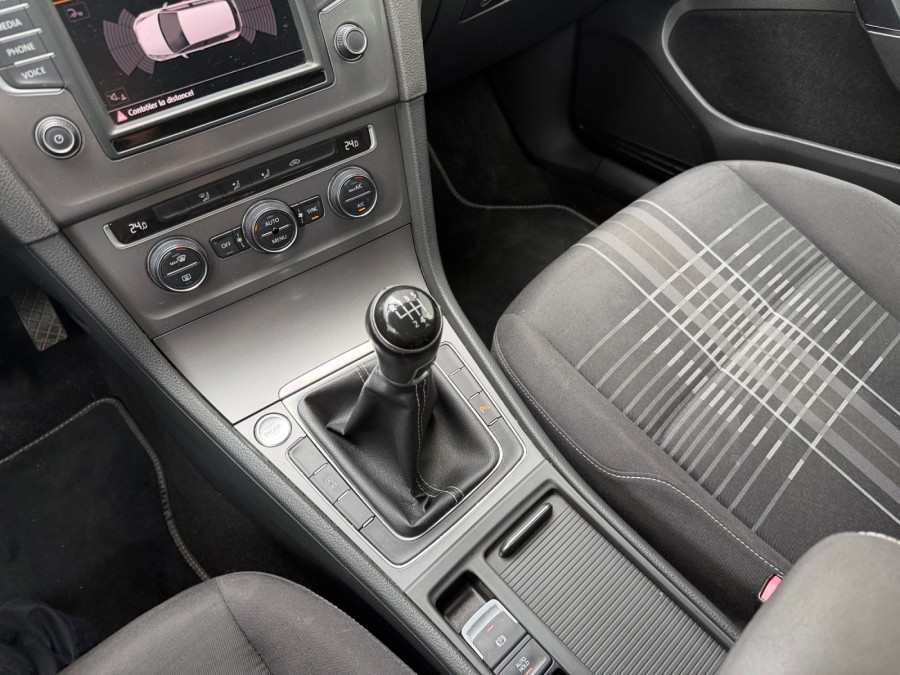 VOLKSWAGEN d'occasion GOLF 2.0 TDI 150 LOUNGE de 2016 Nîmes (30)﻿