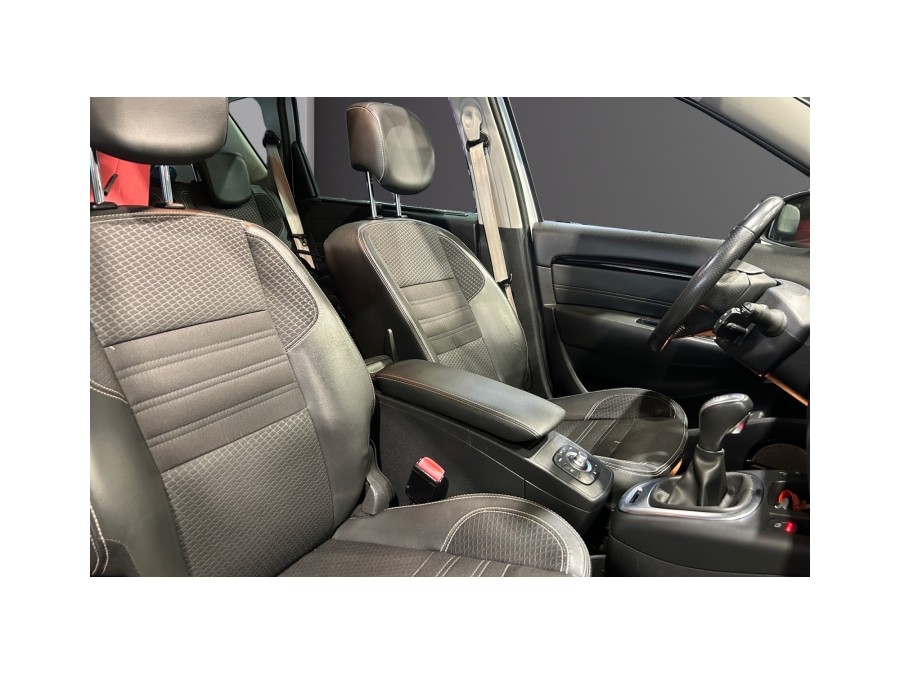 RENAULT d'occasion SCENIC 1.5 DCI 110 EDC de 2015 Montpellier (34)﻿