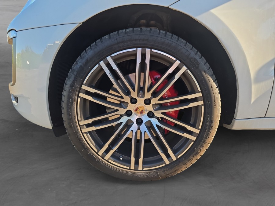 PORSCHE d'occasion MACAN 3.0 360 GTS de 2017 Vichy (03)﻿