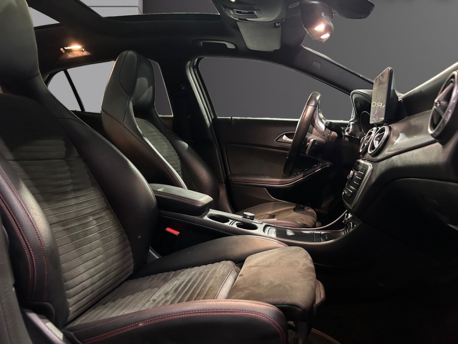 MERCEDES d'occasion CLASSE GLA GLA 220 D 177 FASCINATION 4MATIC BA de