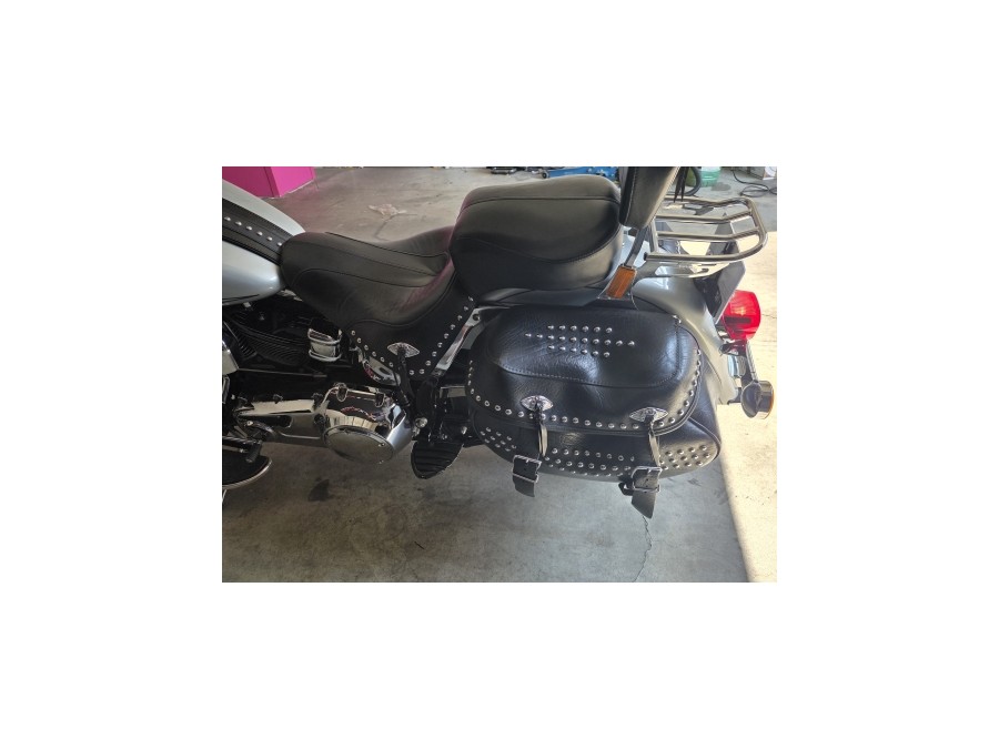 HARLEY DAVIDSON d'occasion FLSTC HERITAGE_SOFTAIL_CLASSIC de 2011