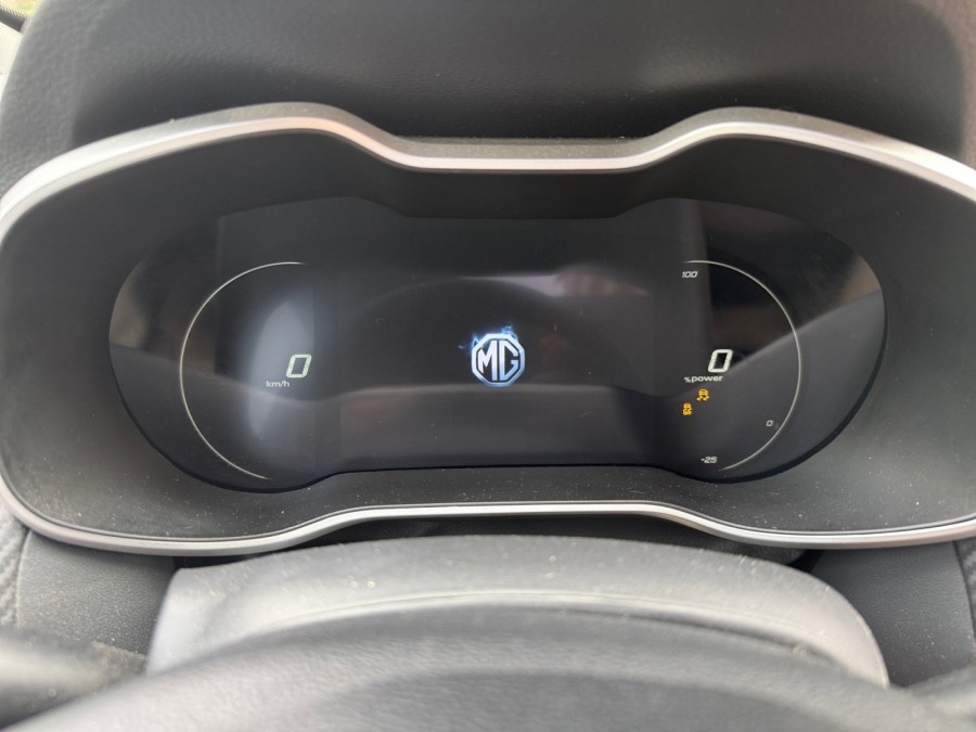 MG d'occasion ZS EV 177 LUXURY AUTONOMIE STANDARD de 2023 Cannes (06)﻿