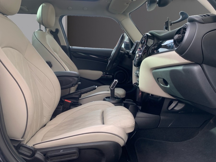 MINI d'occasion MINI ONE 102 ESSENTIAL BA PH3 de 2021 Montreuil (93)﻿