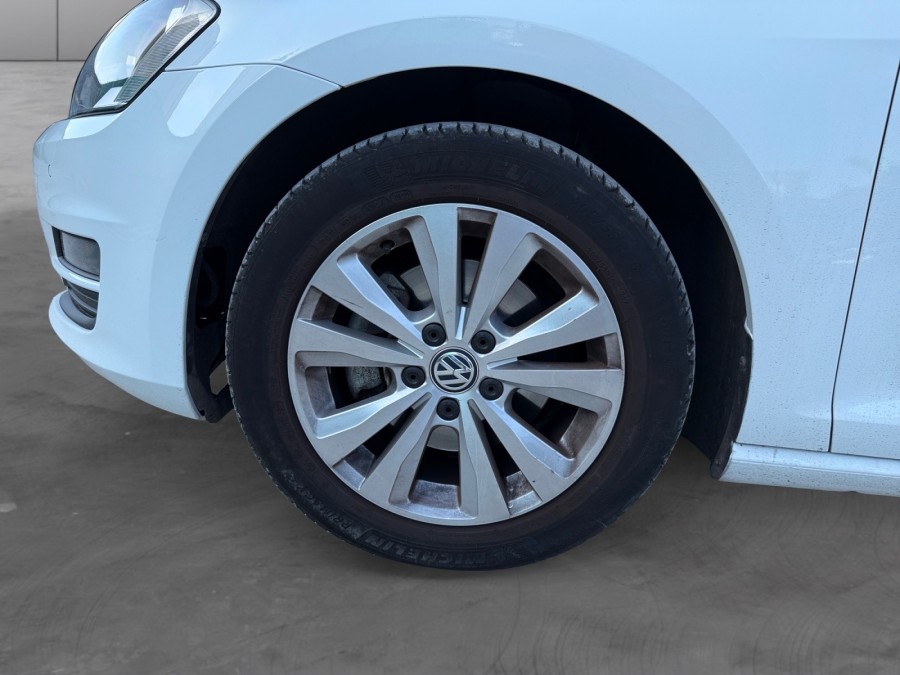 VOLKSWAGEN d'occasion GOLF 1.2 TSI 105 EDITION de 2013 Dijon (21)﻿