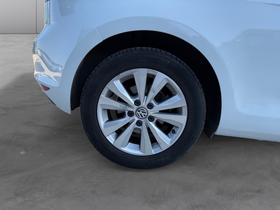 VOLKSWAGEN d'occasion GOLF 1.2 TSI 105 EDITION de 2013 Dijon (21)﻿