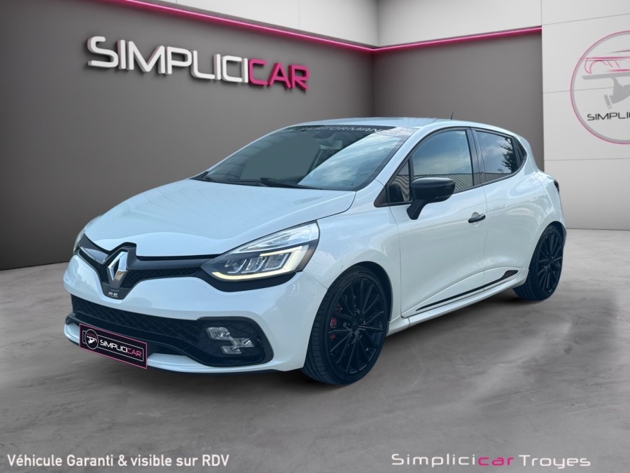RENAULT d'occasion CLIO IV RS TROPHY 220 EDC de 2016 Troyes (10)﻿