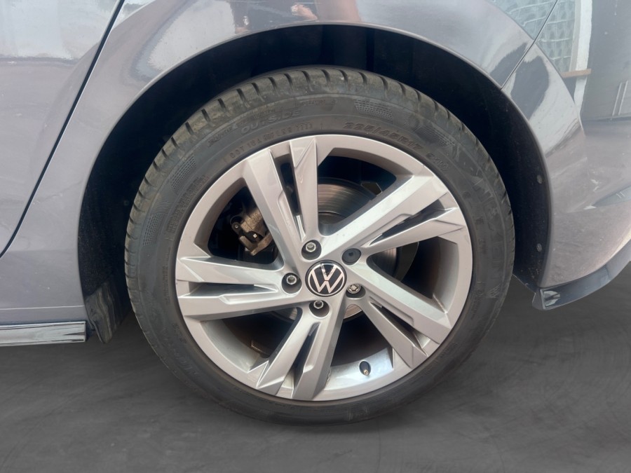 VOLKSWAGEN d'occasion GOLF 1.5 E-TSI OPF 130 MATCH DSG de 2024 Le