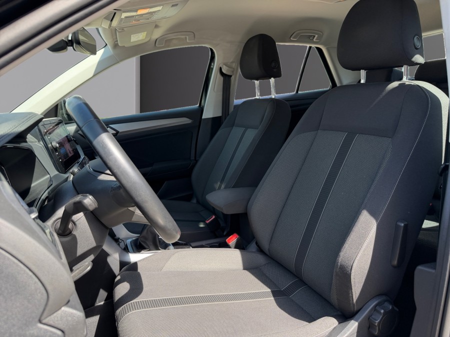 VOLKSWAGEN d'occasion T-ROC 1.0 TSI 110 de 2022 Lyon St Priest (69)﻿