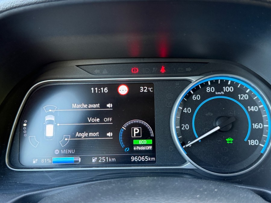 NISSAN d'occasion LEAF ELECTRIQUE 40 KWH VISIA de 2021 Lyon St Priest
