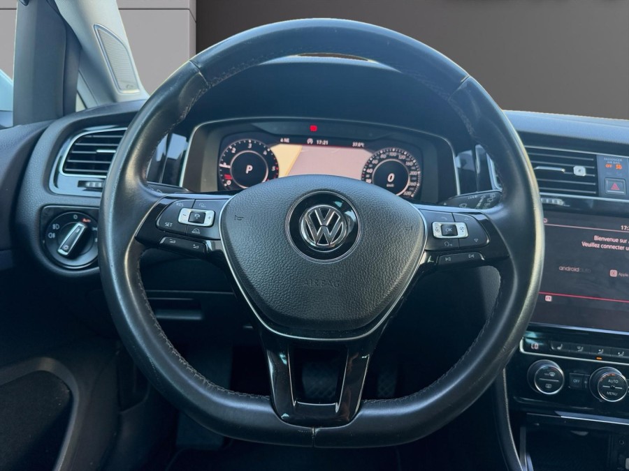 VOLKSWAGEN d'occasion GOLF VII 2.0 TDI 150 CARAT EXCLUSIVE DSG de