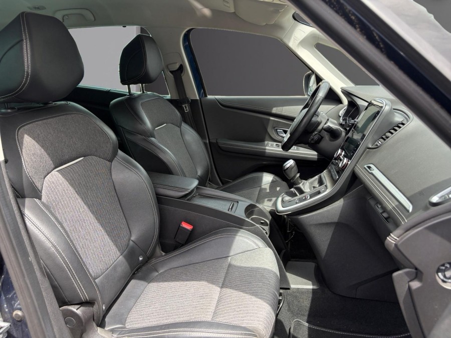 RENAULT d'occasion SCENIC GRAND 1.3 TCE 140 INTENS de 2021 Lyon St