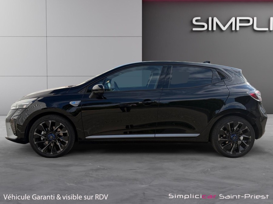 RENAULT d'occasion CLIO 1.6 E-TECH 145 ESPRIT ALPINE de 2025 Lyon St