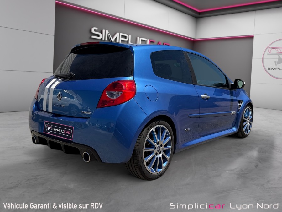 RENAULT d'occasion CLIO RENAULT SPORT 20 ANS 2.0 16V de 2011 Lyon St