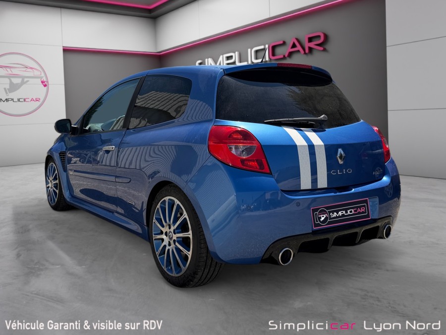 RENAULT d'occasion CLIO RENAULT SPORT 20 ANS 2.0 16V de 2011 Lyon St