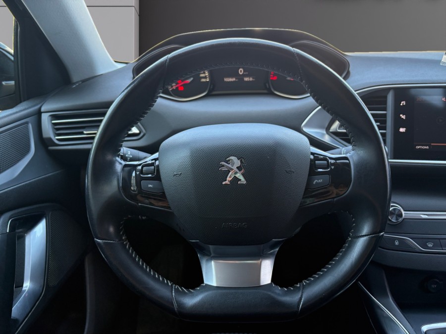 PEUGEOT d'occasion 308 II AFFAIRE 1.5 BLUE HDI 130 PREMIUM de 2020