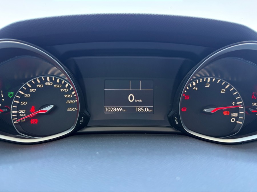 PEUGEOT d'occasion 308 II AFFAIRE 1.5 BLUE HDI 130 PREMIUM de 2020