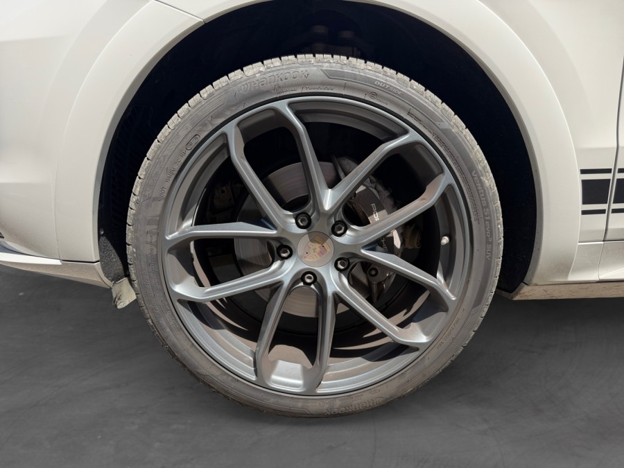 PORSCHE d'occasion CAYENNE 3.0 V6 E-HYBRID COUPE PLATINIUM EDITION de