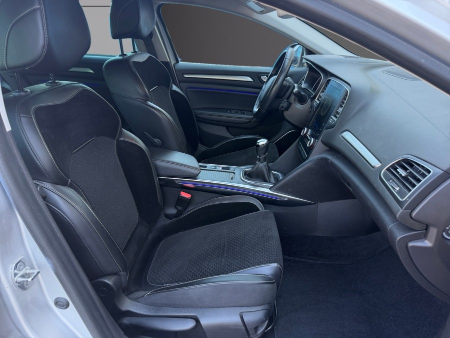 RENAULT d'occasion MEGANE IV ESTATE ESTATE TCE 140 INTENS de 2020