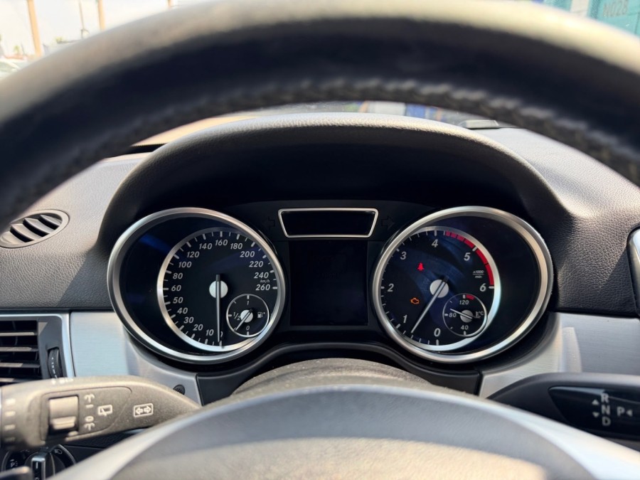 MERCEDES d'occasion CLASSE ML ML 350 CDI BLUETEC de 2013 Frejus (83)﻿
