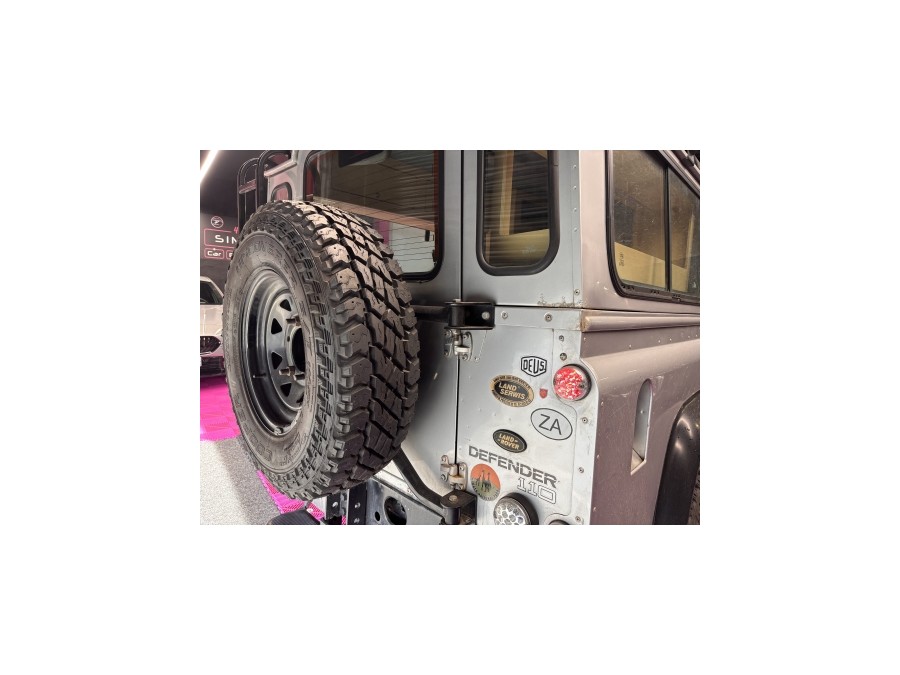 LAND ROVER d'occasion DEFENDER 110 TD5 CSW COUNTY de 2002 Villebon