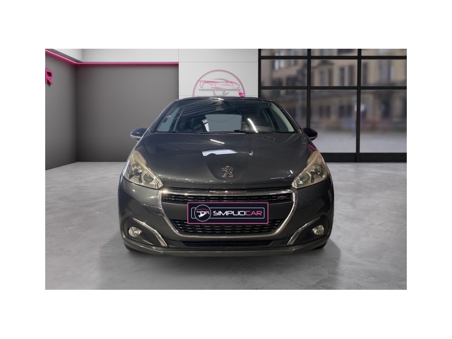 PEUGEOT d'occasion 208 1.2 PURE TECH 110  GT LINE de 2015 Montpellier