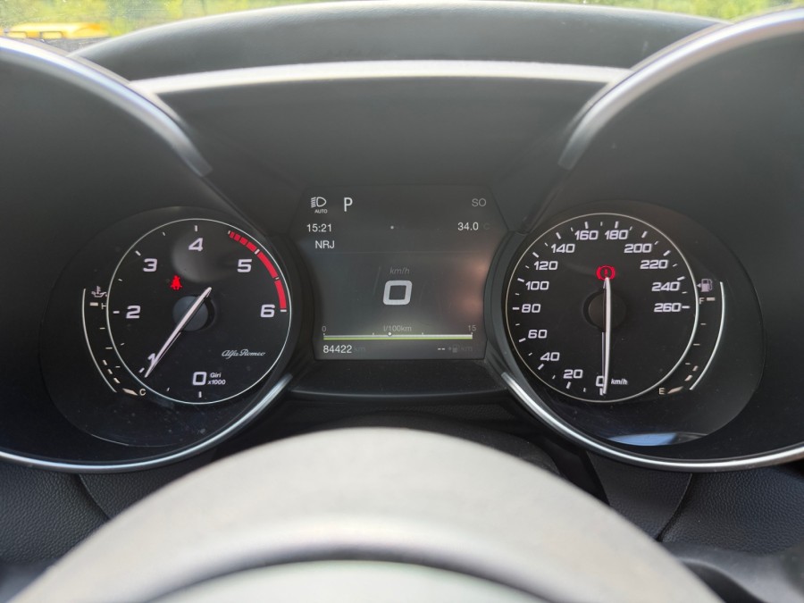 ALFA ROMEO d'occasion GIULIA 2.2 JTD 180 SUPER AT de 2016 Abbeville