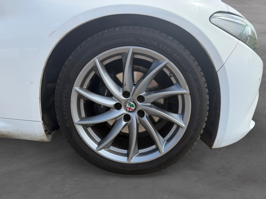 ALFA ROMEO d'occasion GIULIA 2.2 JTD 180 SUPER AT de 2016 Abbeville