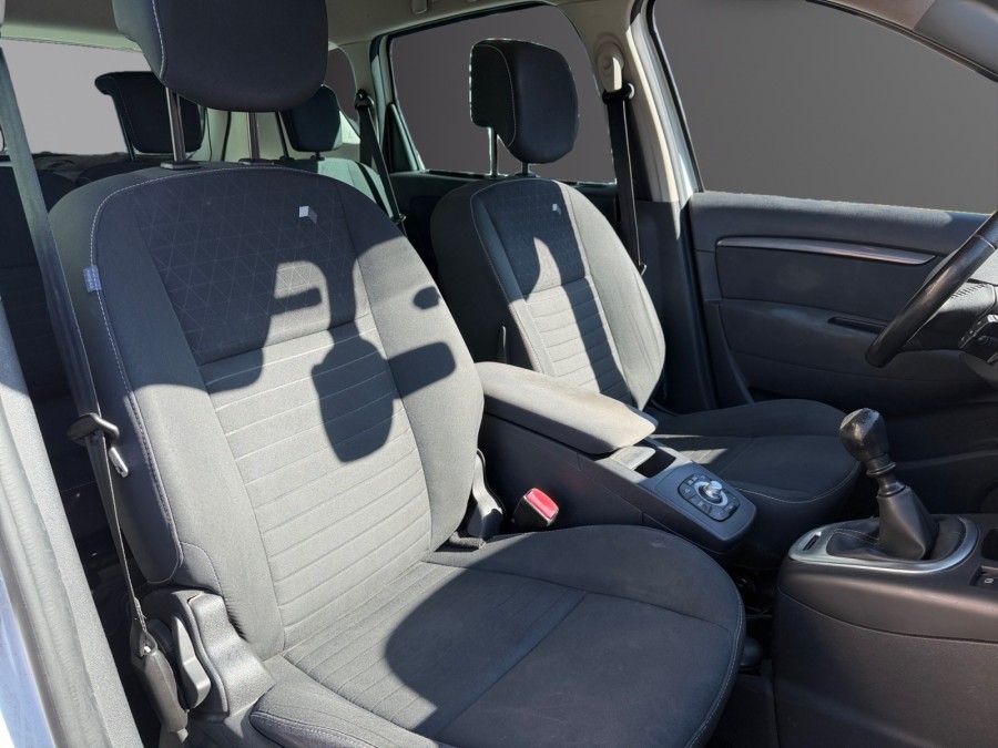 RENAULT d'occasion SCENIC 1.5 DCI 110 LIFE de 2016 Vernon (27)﻿