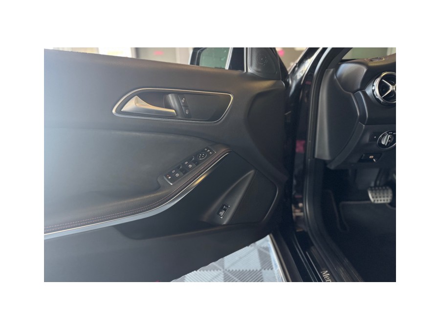 MERCEDES d'occasion CLASSE GLA GLA 250 WHITE ART EDITION 4MATIC BA de