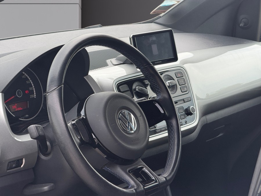 VOLKSWAGEN d'occasion UP! 2.0 1.0 Club de 2016 Orleans (45)﻿