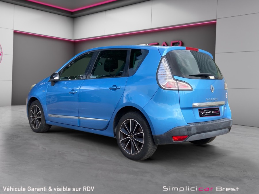 RENAULT d'occasion SCENIC III 1.6 DCI 130 LOUNGE de 2013 Brest (29)﻿
